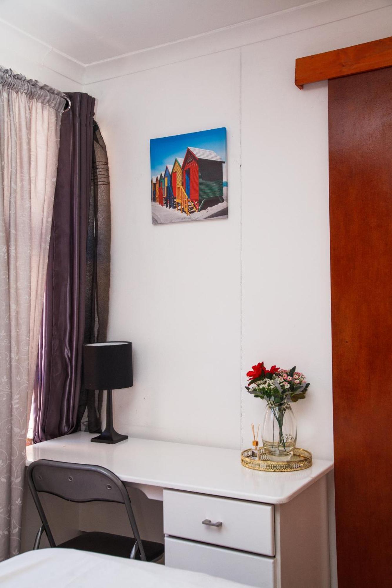 Luxurious Flatlet In The Heart Of Mowbray Apartment